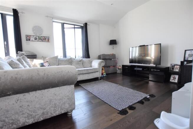 Property photo 2 of 13
