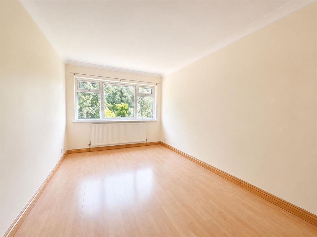 Property photo 3 of 5 Coopers Estate Agents