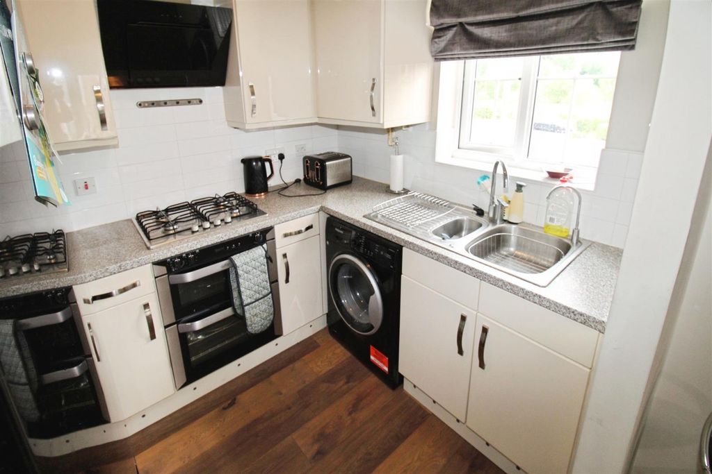 Property photo 2 of 16 Open Plan Kitchen Living Room