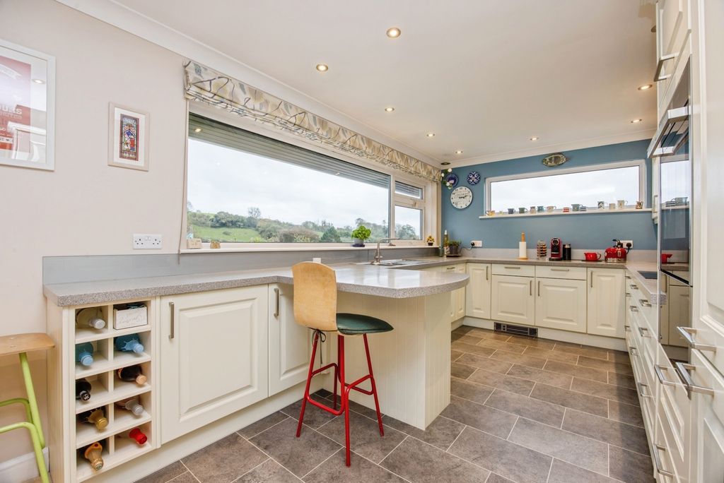 Property photo 3 of 22 Photo