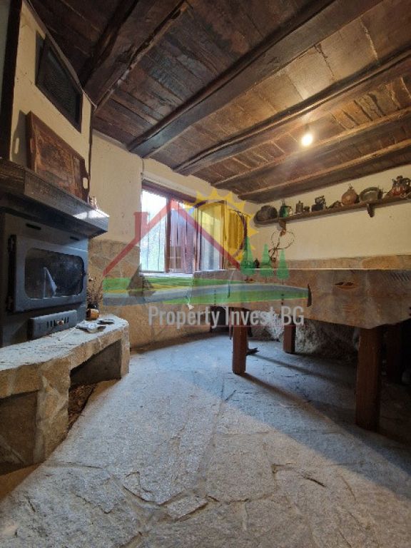 Property photo 3 of 5