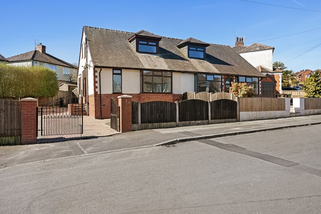 Property photo 1 of 23 5022580