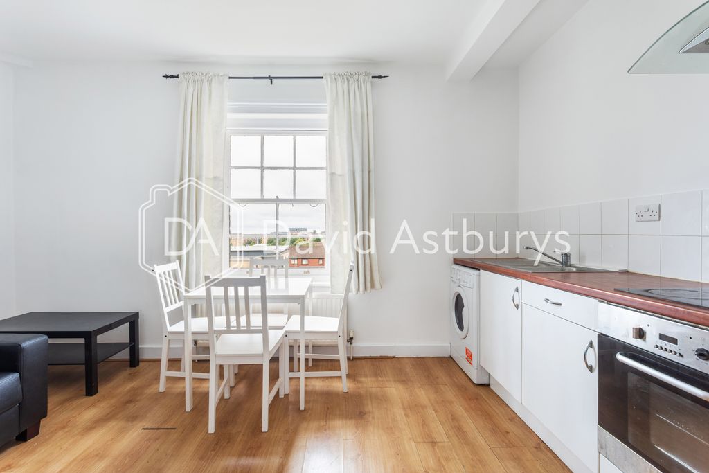 Property photo 3 of 8 2407202416_Dahstdl_Flat 8 337 Finchley Road _Nw3 6