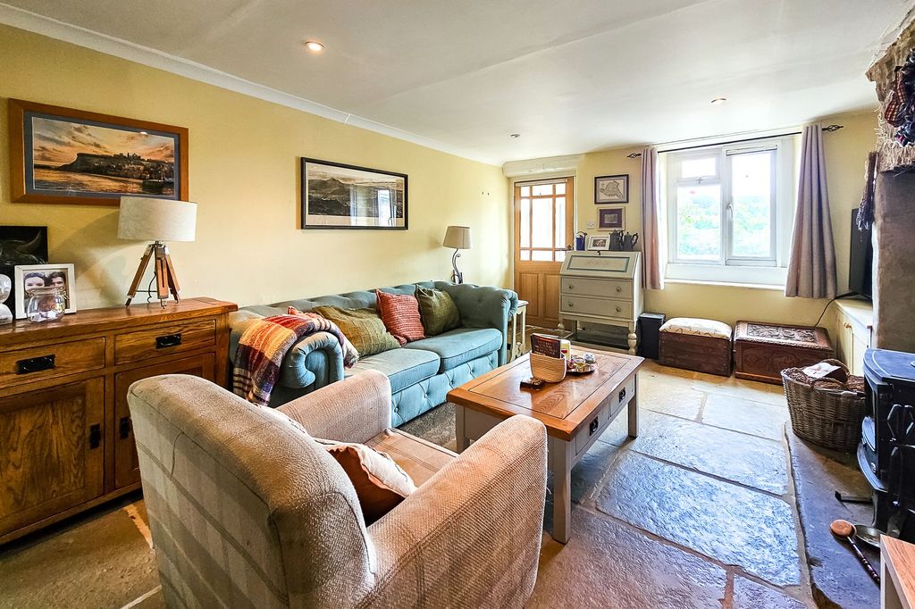 Property photo 3 of 19