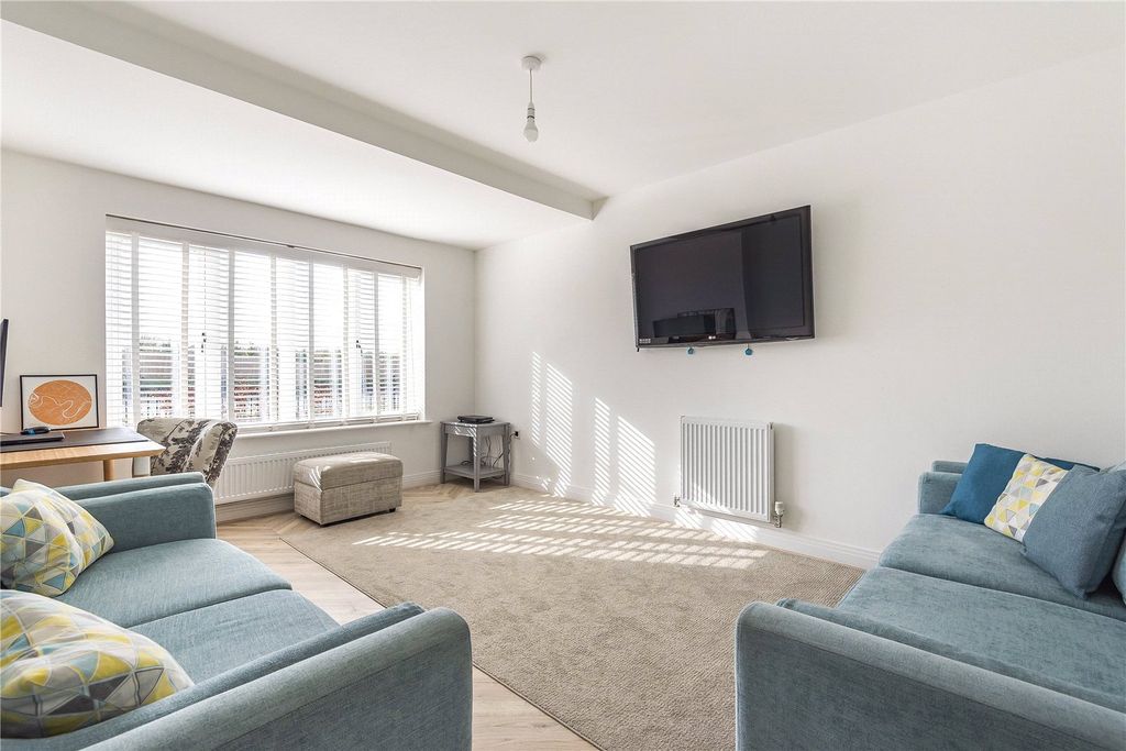 Property photo 2 of 11 Picture No. 10