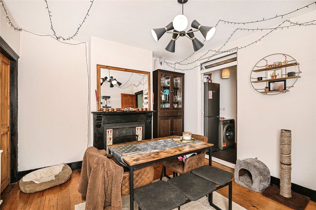 Property photo 3 of 12 Picture No. 27