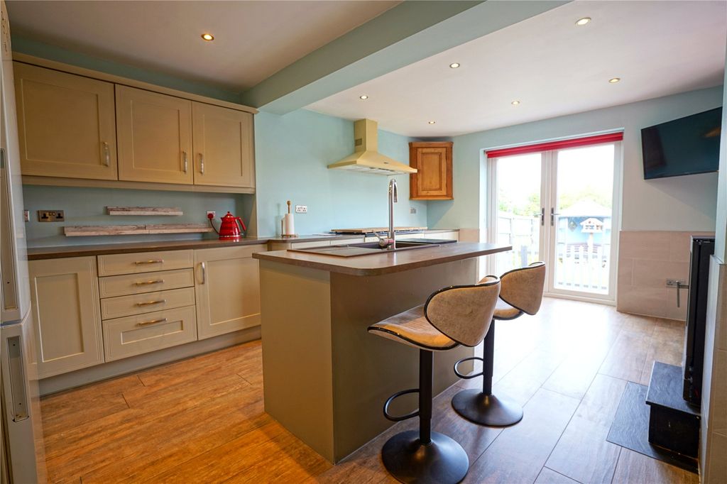 Property photo 3 of 17 Picture No. 09