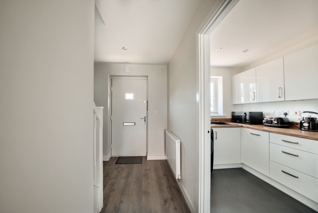 Property photo 2 of 15 Xt5A2693-Hdr(3)