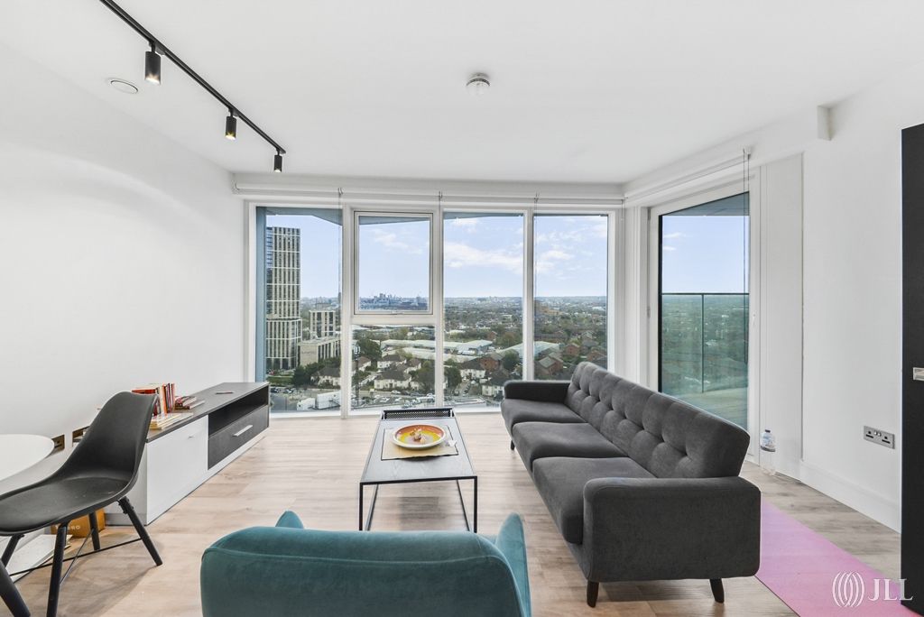 Property photo 1 of 10 Icon Tower