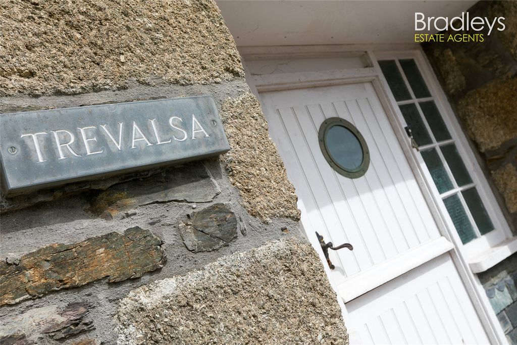 Property photo 2 of 22 Picture No. 35