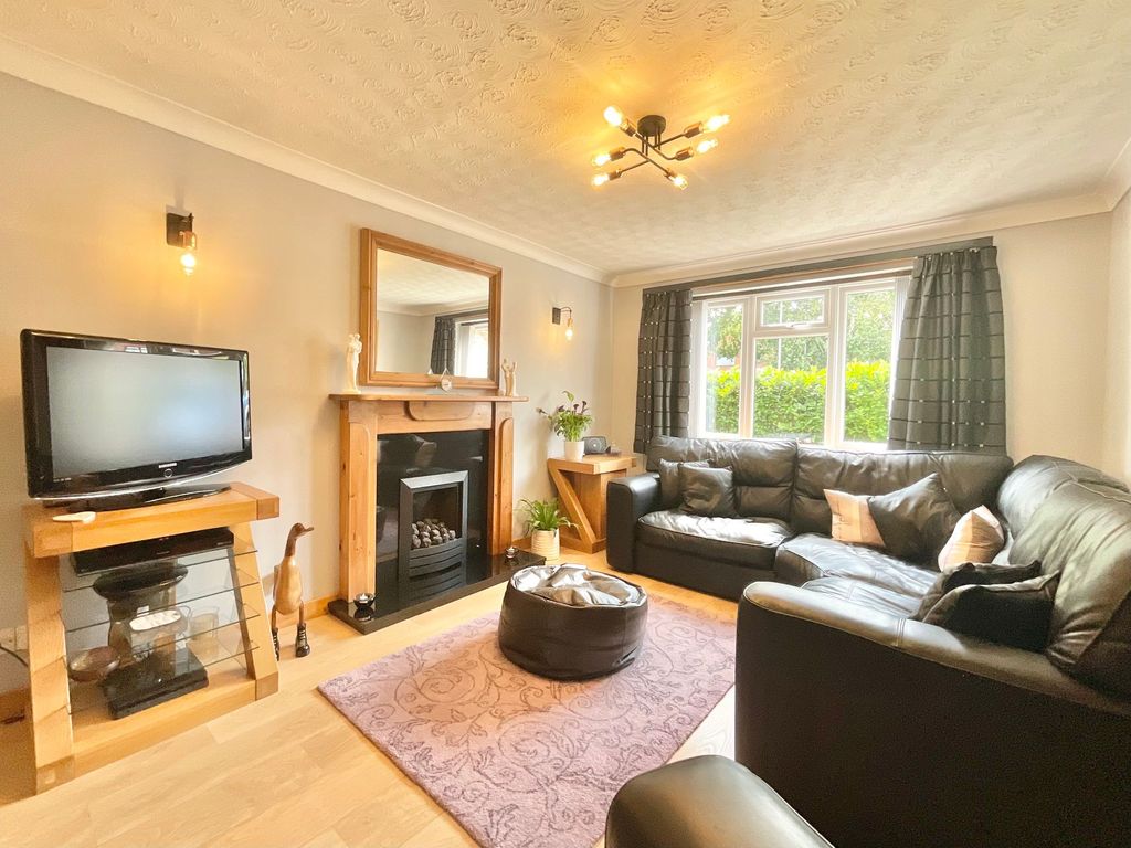 Property photo 3 of 26