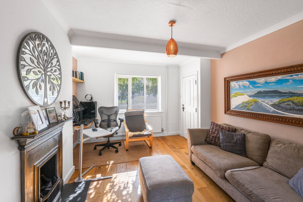 Property photo 3 of 20