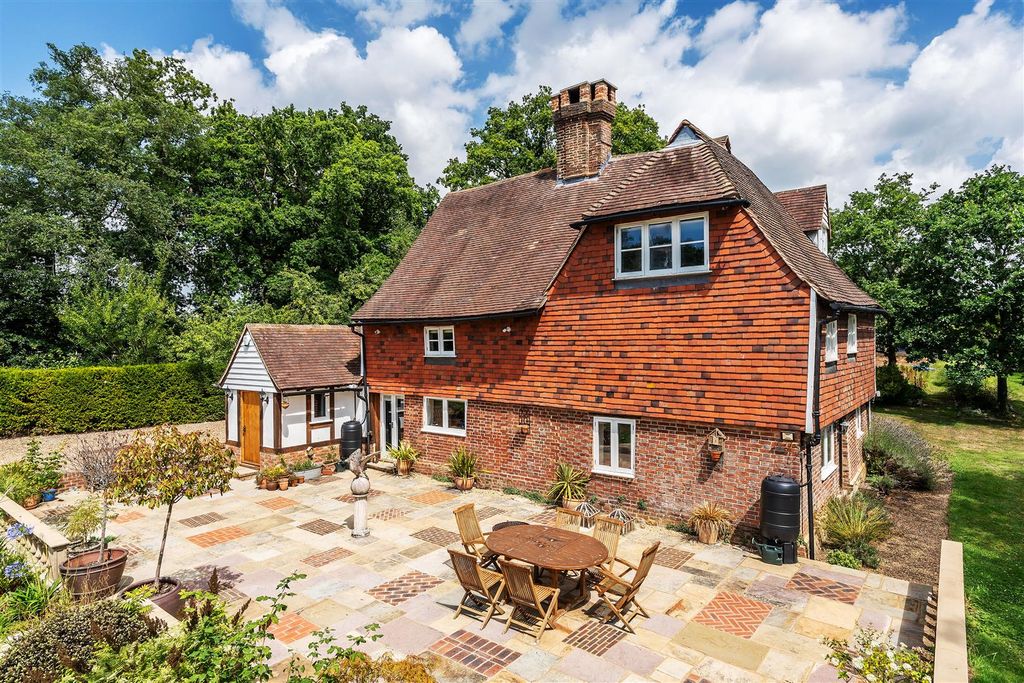 Property photo 1 of 35 Ludwells-Farm-House-10.Jpg