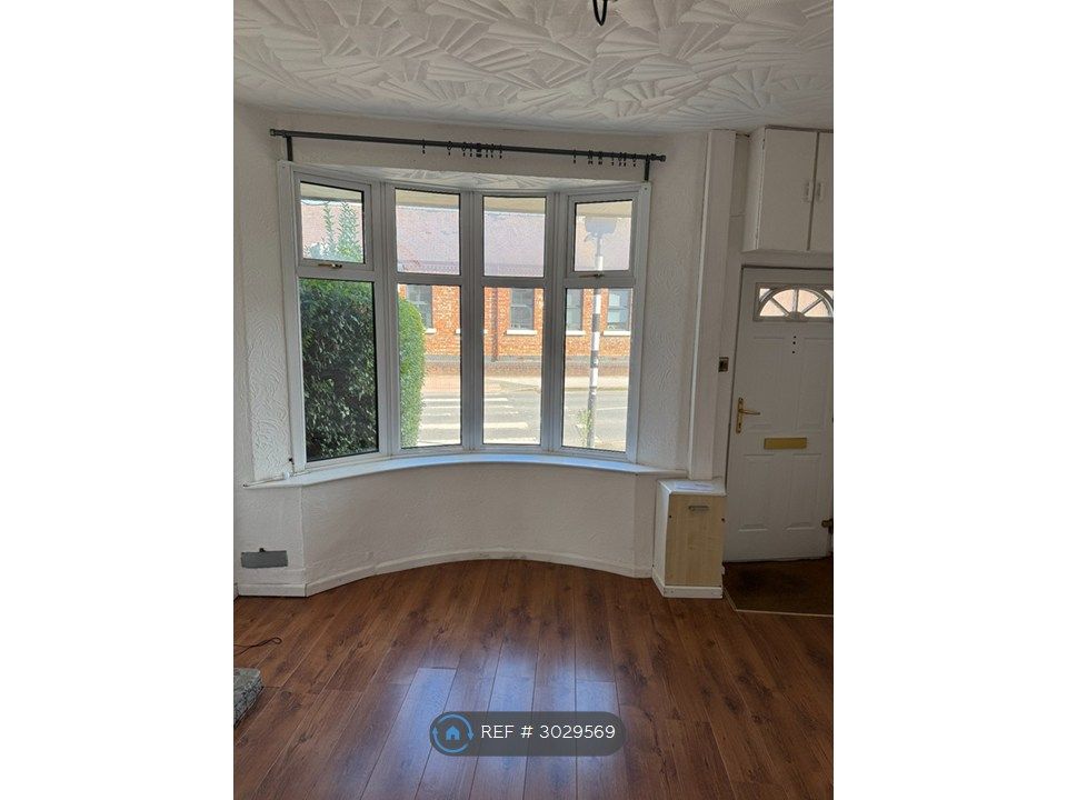 Property photo 2 of 10 Lounge Window