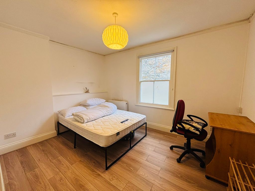 Property photo 2 of 4