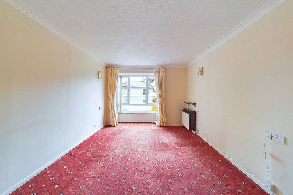 Property photo 3 of 13