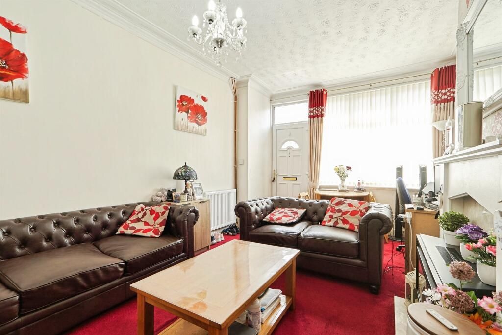 Property photo 2 of 17 Image