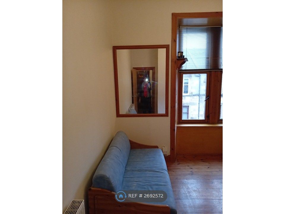 Property photo 3 of 20 Wooden Floors And Double Glazing Throughout