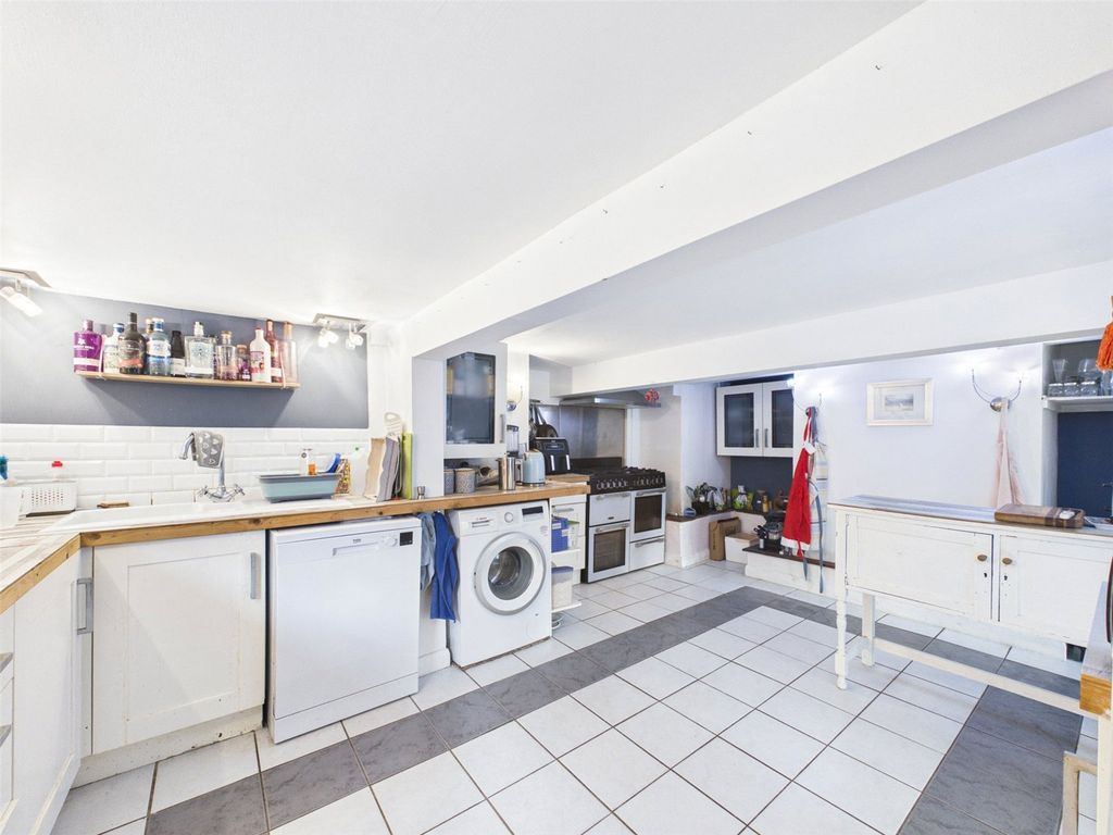 Property photo 3 of 14 Picture No. 09