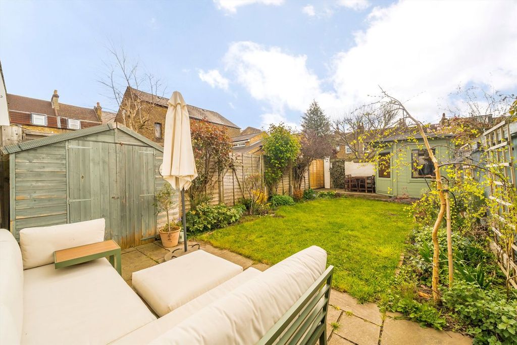 Property photo 3 of 8