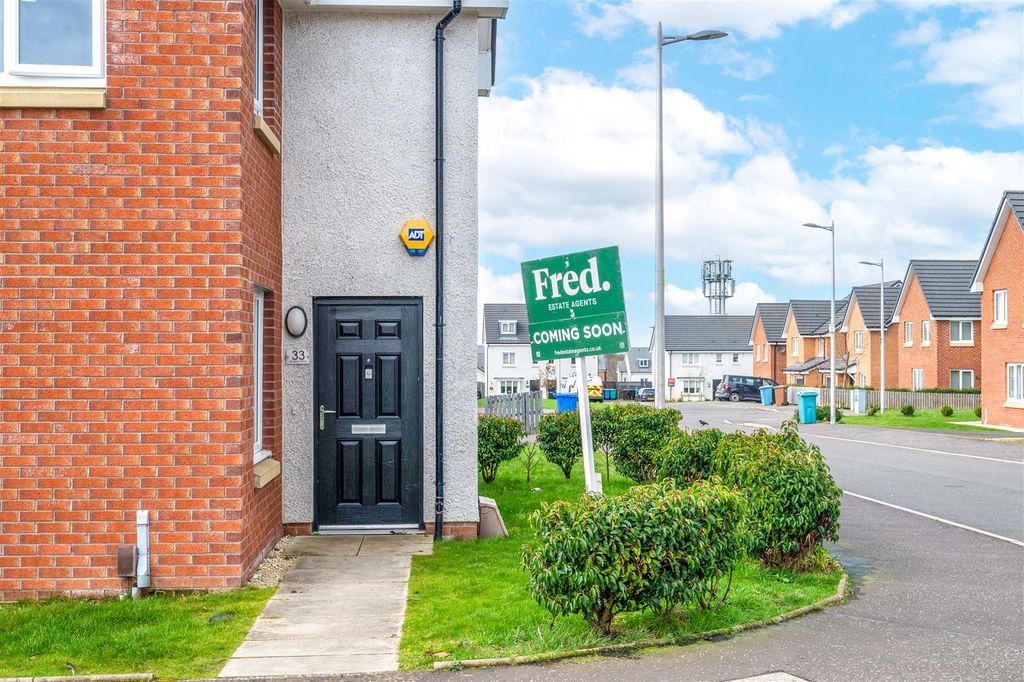 Property photo 2 of 24