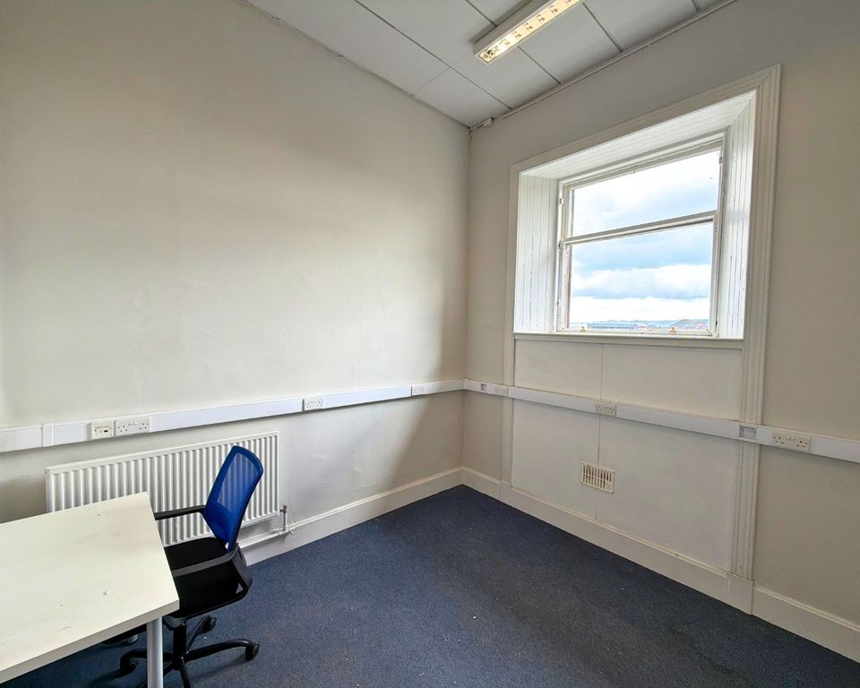 Property photo 3 of 4
