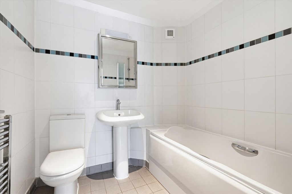 Property photo 3 of 12 Image