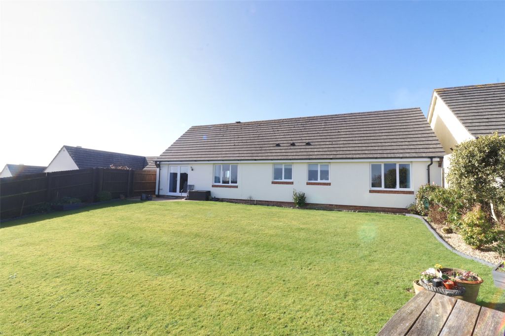 Property photo 2 of 16 3 - Picture No. 03