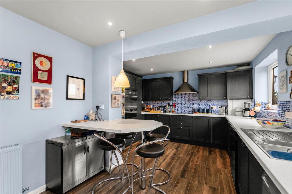 Property photo 1 of 31 Dsc03709.Jpg