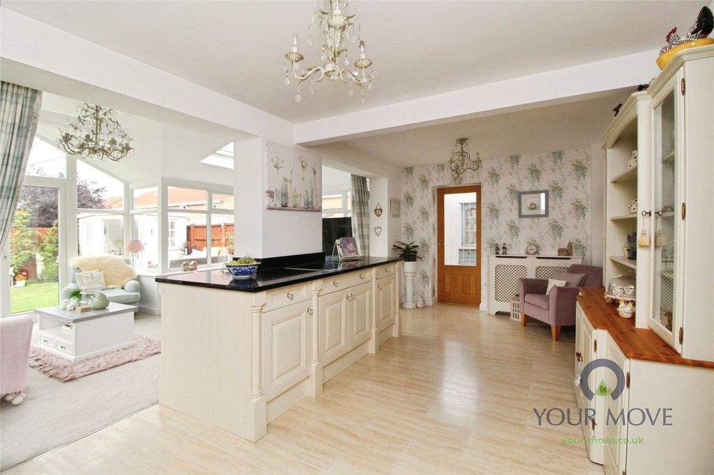 Property photo 2 of 45 Kitchen
