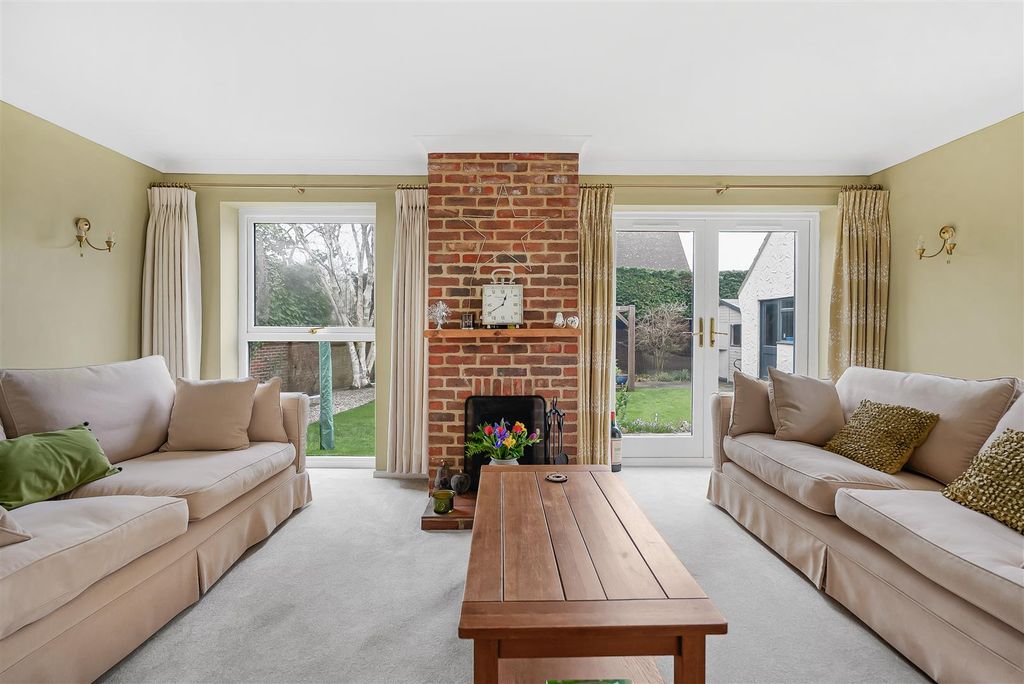 Property photo 3 of 28 48_75213.Jpg