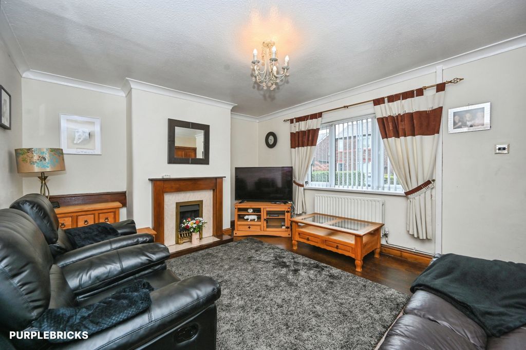 Property photo 3 of 23