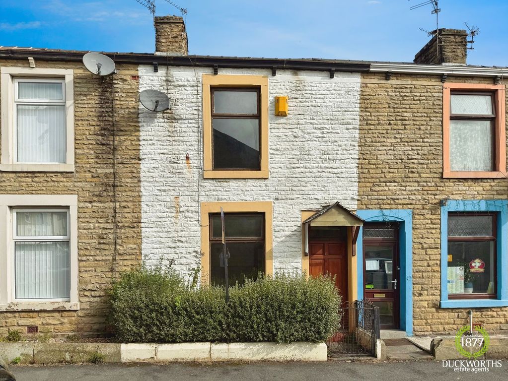 Property photo 1 of 9