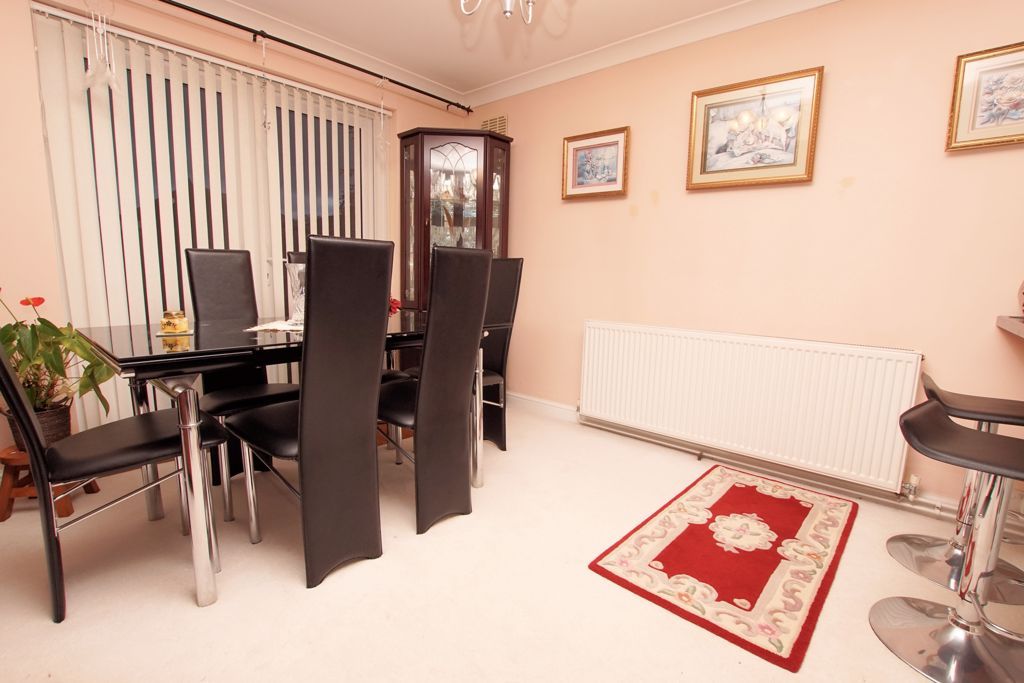 Property photo 3 of 14 Lounge/Dining Room