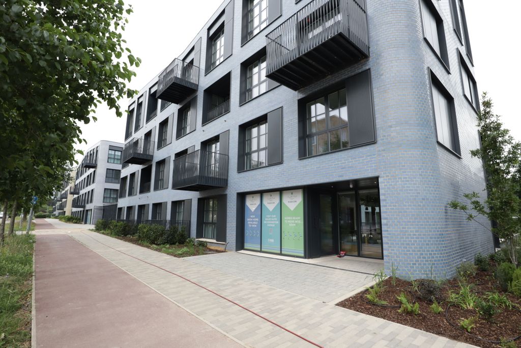 Property photo 1 of 11