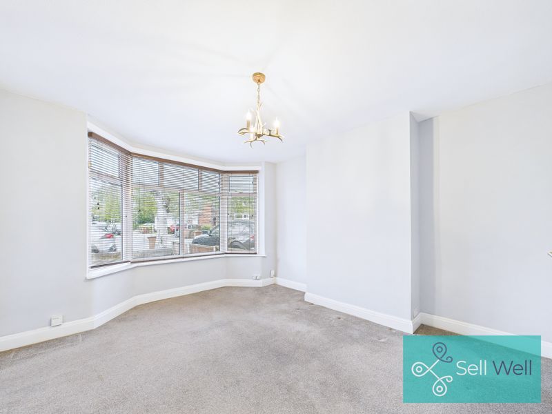 Property photo 3 of 21 Lounge