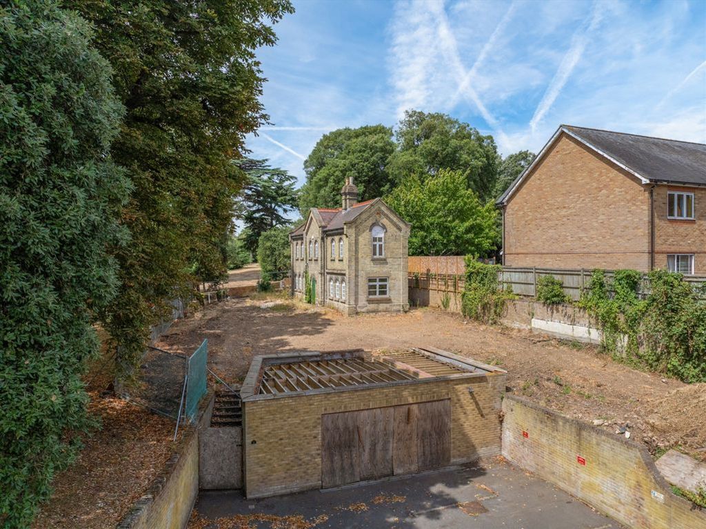 Property photo 2 of 4