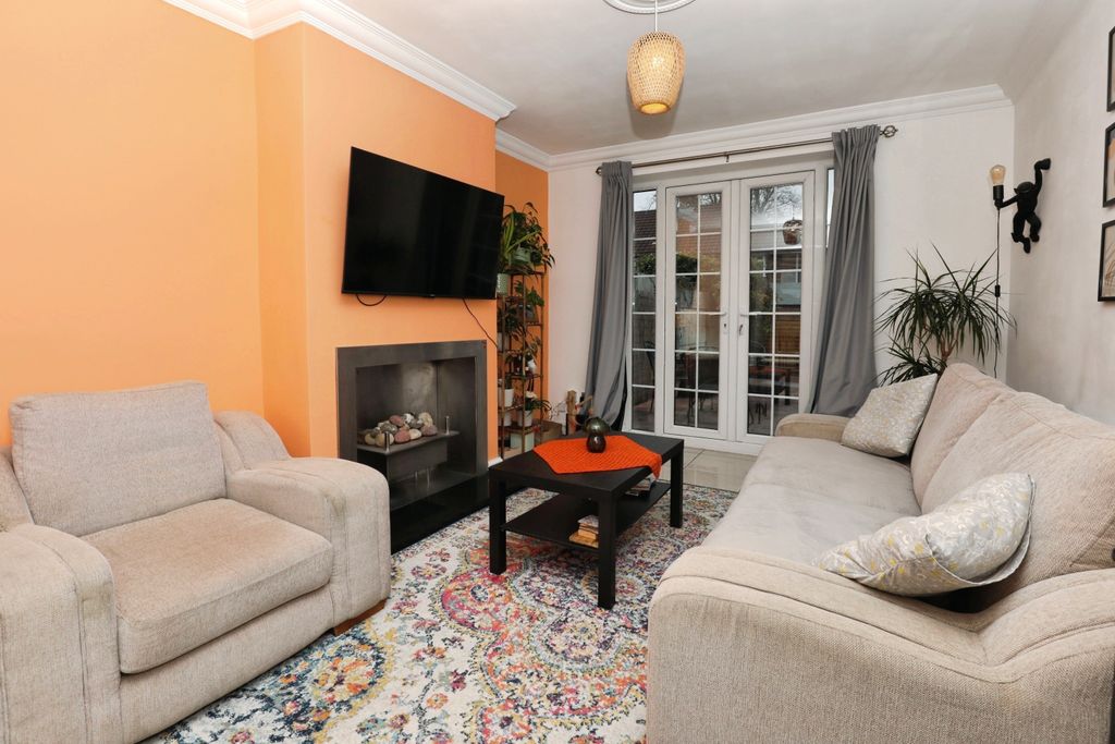 Property photo 2 of 15