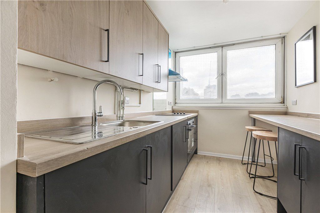 Property photo 2 of 19 Kitchen