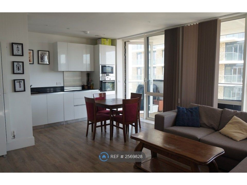 Property photo 2 of 12