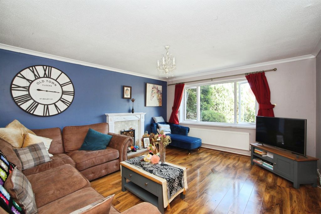 Property photo 3 of 19