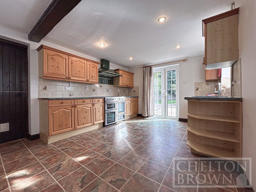 Property photo 2 of 72 Kitchen