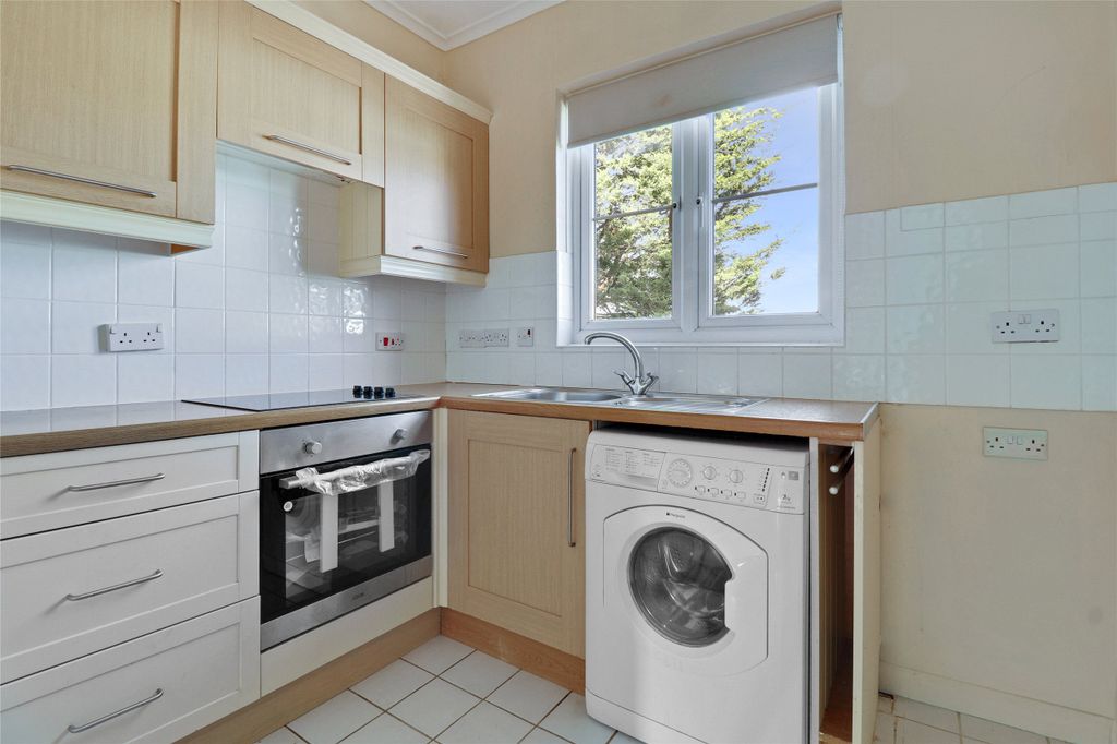 Property photo 2 of 8 Picture No. 06