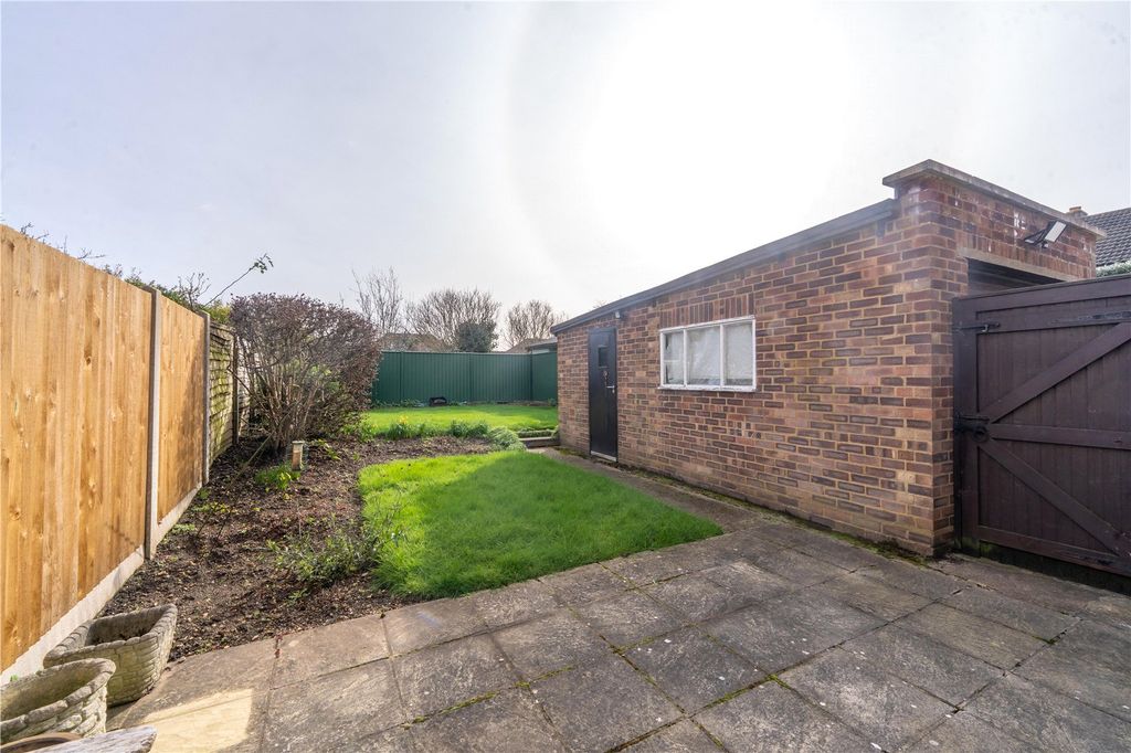 Property photo 2 of 12 Picture No. 24