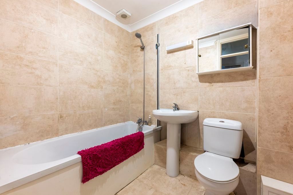 Additional image 9 of 1 bed flat for saleHigh Street, Heathfield TN21