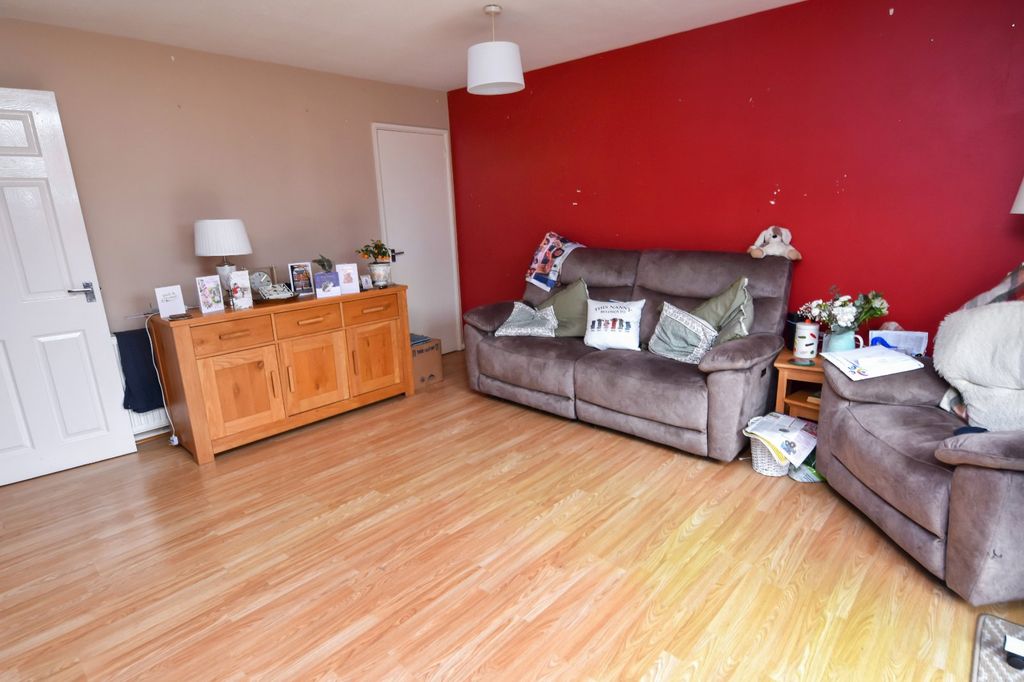 Property photo 3 of 12 Picture No. 28