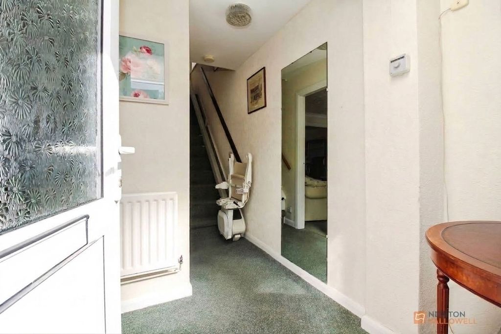 Property photo 3 of 21