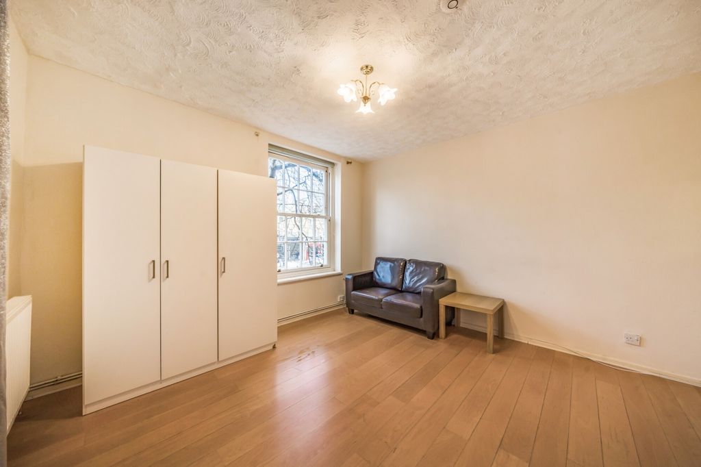 Property photo 3 of 15 1242816 (3)