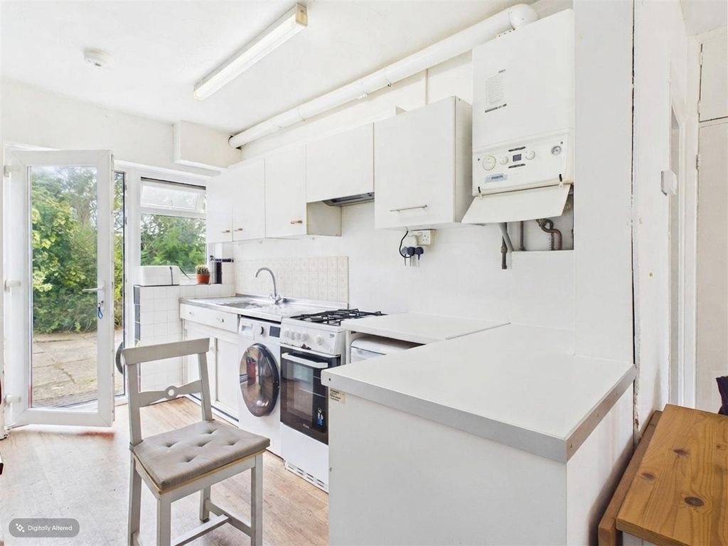 Property photo 2 of 9 Cam02534G0-Pr0745-Still014-001.Jpg