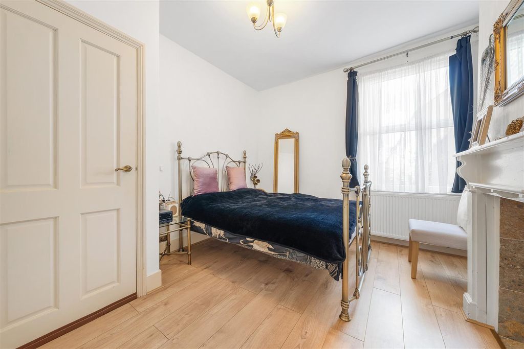 Property photo 2 of 12 Phoenix Road-6.Jpg